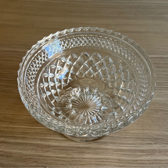 Vintage Depression Glass Wexford Bowl - MCM Candy Serving Bowl 1960s - Picture 6 of 8